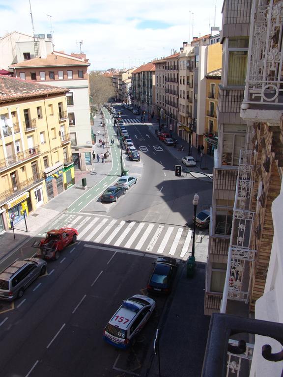 Apartamentos Zaragoza Coso エクステリア 写真